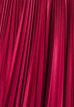 MAX & Co. Cross - Falda Plisada - Burgundy 13 MAX & Co. Cross - Falda Plisada - Burgundy -Tienda General De Moda 0a30cb150c8740f08045775bee59f5e0