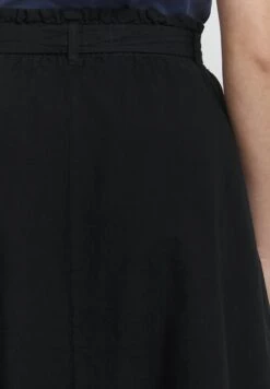 OXMO Lerke - Falda Acampanada - Black -Tienda General De Moda 22ff3ddb6ff44150b0046cf427c16ce7