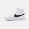 Nike Sportswear Blazer Mid '77 Bg Unisex - Zapatillas Altas - White/Black/Total Orange -Tienda General De Moda 33eb5f29365140c28f7fb527dcae71da