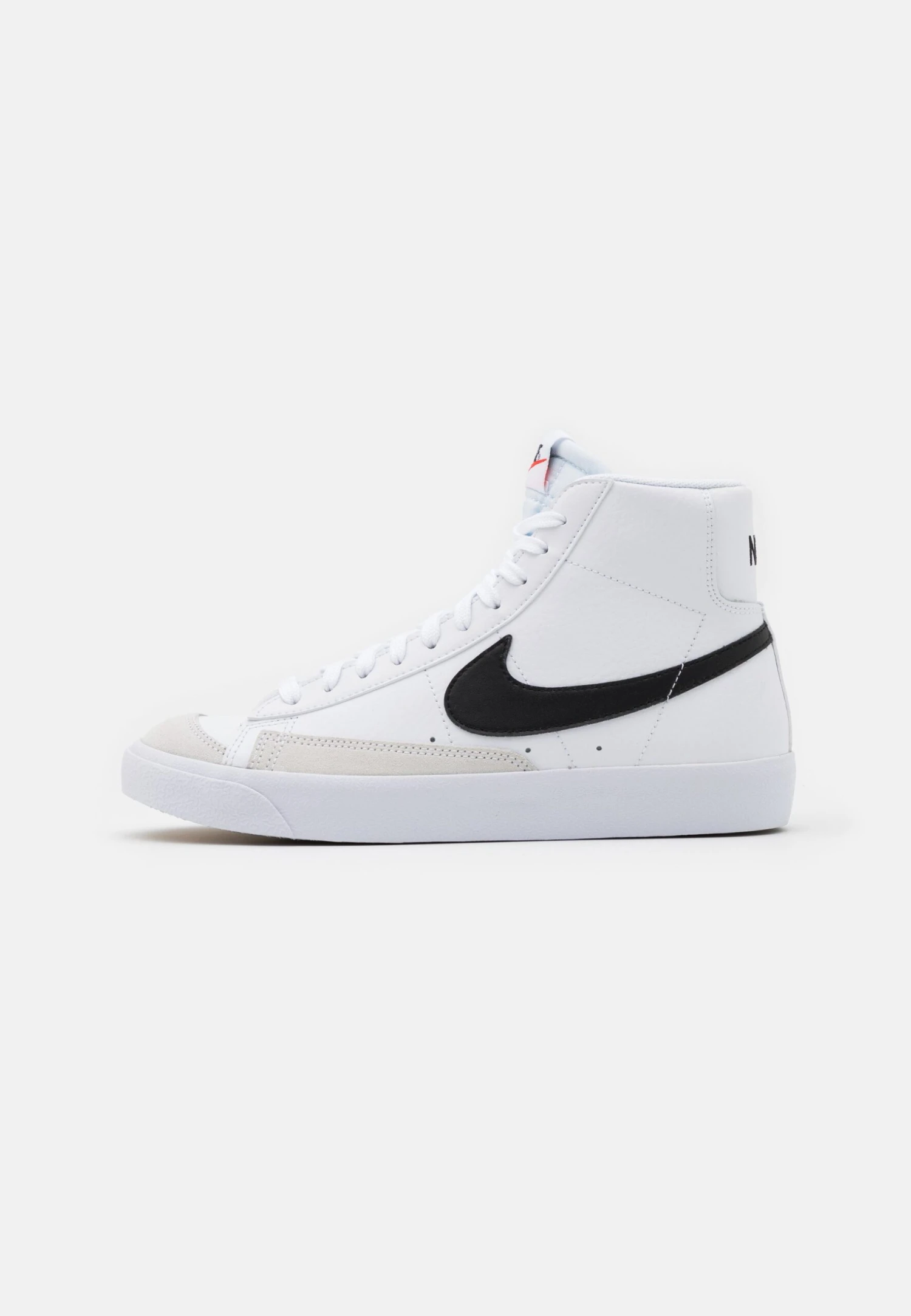 Nike Sportswear Blazer Mid '77 Bg Unisex - Zapatillas Altas - White/Black/Total Orange 3 Nike Sportswear Blazer Mid '77 Bg Unisex - Zapatillas Altas - White/Black/Total Orange