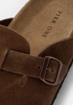 Pier One Leather Unisex - Pantuflas - Brown -Tienda General De Moda 47364cdc1dcd4794860a5f6810594e6c