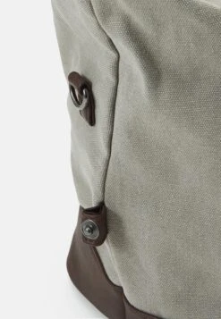 Pier One Unisex - Bolsa De Viaje - Grey 11 Pier One Unisex - Bolsa De Viaje - Grey -Tienda General De Moda 6fa7c56bd7a241beadc9861c482d7855