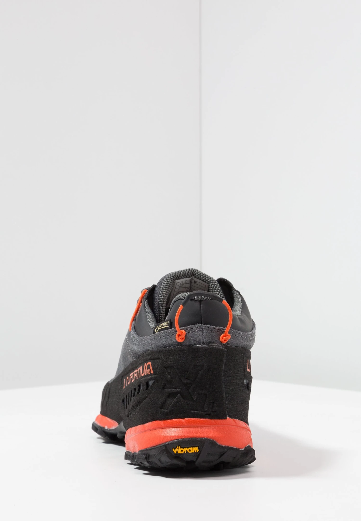 La Sportiva Tx4 Gtx - Pies De Gato - Carbon/Flame 6 La Sportiva Tx4 Gtx - Pies De Gato - Carbon/Flame - Imagen 4