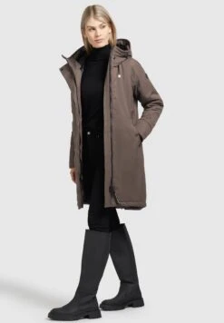 Khujo Laria - Abrigo De Invierno - Sto Tau -Tienda General De Moda a09d46df30334103951a5a357d17ec1a